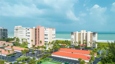 3870 N Highway A1a Hutchinson Island FL 34949