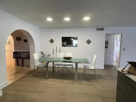 1143 Lincoln Street Hollywood FL 33019