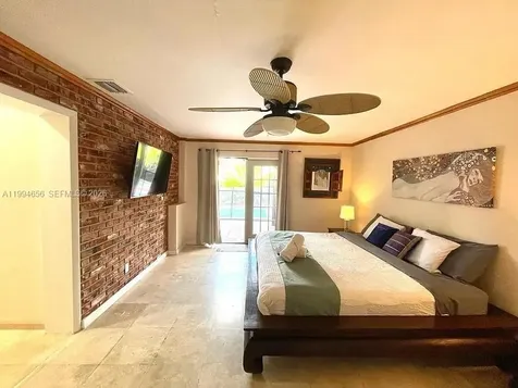1143 Lincoln Street Hollywood FL 33019