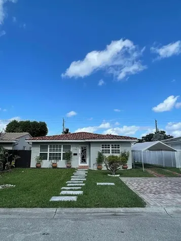 1143 Lincoln Street Hollywood FL 33019