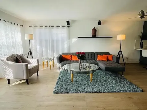 1143 Lincoln Street Hollywood FL 33019