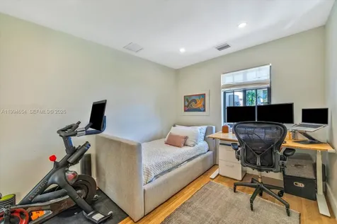 5943 SW 65th Avenue South Miami FL 33143
