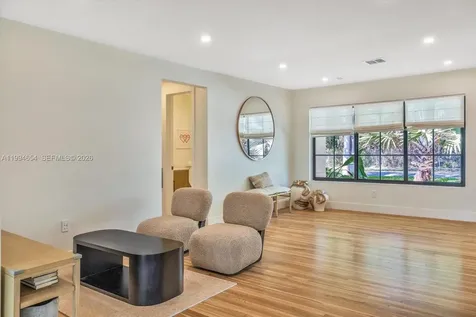 5943 SW 65th Avenue South Miami FL 33143