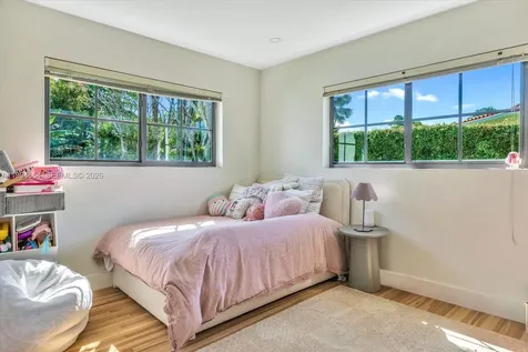 5943 SW 65th Avenue South Miami FL 33143