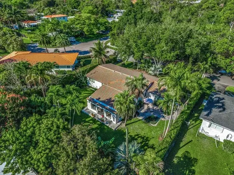 5943 SW 65th Avenue South Miami FL 33143