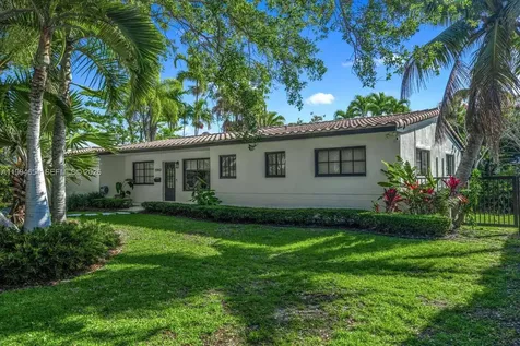 5943 SW 65th Avenue South Miami FL 33143