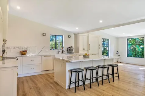 5943 SW 65th Avenue South Miami FL 33143