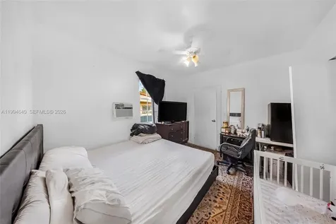 2223 NW 3rd Street Miami FL 33125