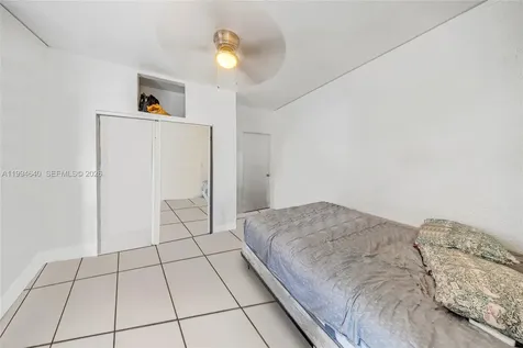 2223 NW 3rd Street Miami FL 33125
