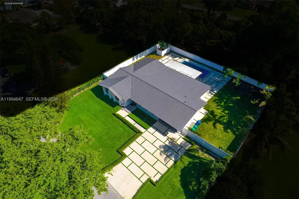 8820 SW 182nd Terrace Palmetto Bay FL 33157
