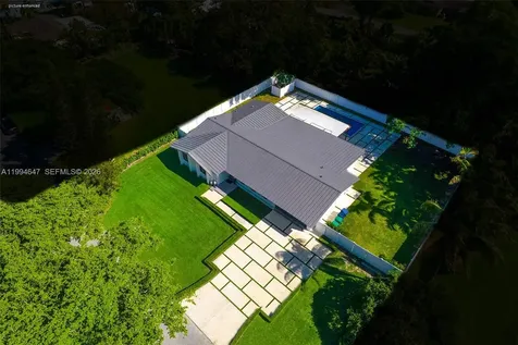 8820 SW 182nd Terrace Palmetto Bay FL 33157
