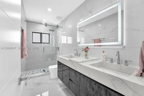 8820 SW 182nd Terrace Palmetto Bay FL 33157