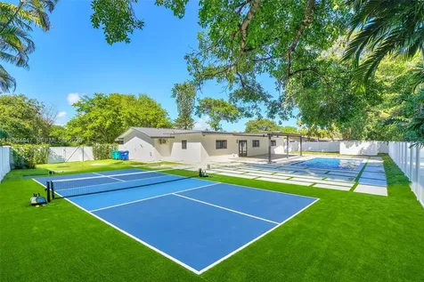 8820 SW 182nd Terrace Palmetto Bay FL 33157