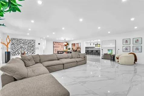 8820 SW 182nd Terrace Palmetto Bay FL 33157