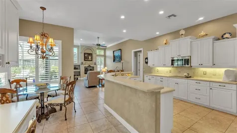 237 Mclean Point Winter Haven FL 33884