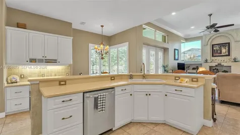 237 Mclean Point Winter Haven FL 33884