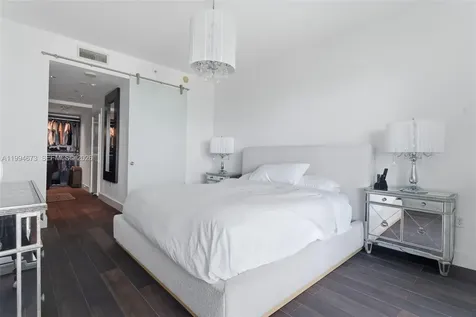 900 Biscayne Boulevard Miami FL 33132