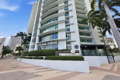 900 Biscayne Boulevard Miami FL 33132