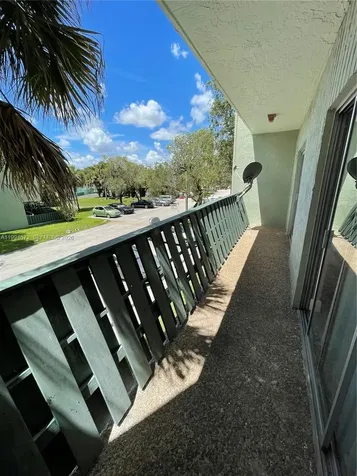 8911 NW 28th Drive Coral Springs FL 33065