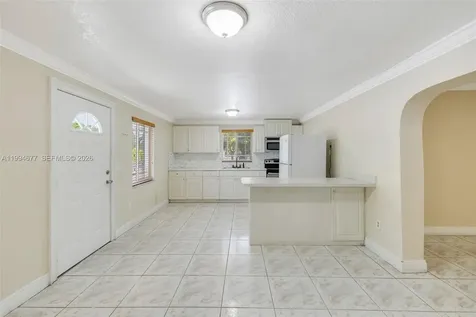674 W 23rd Street Hialeah FL 33010