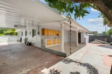 674 W 23rd Street Hialeah FL 33010