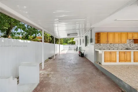 674 W 23rd Street Hialeah FL 33010