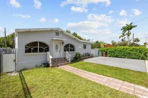 674 W 23rd Street Hialeah FL 33010