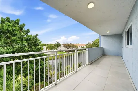 9375 Fontainebleau Boulevard Miami FL 33172
