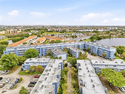 9375 Fontainebleau Boulevard Miami FL 33172