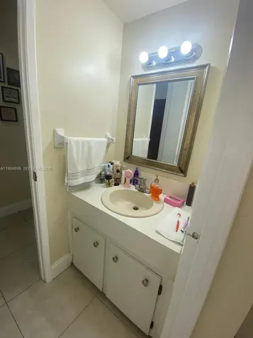 1700 NE 191st Street Miami FL 33179