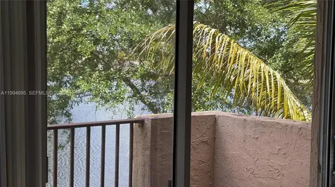 1761 96th Te Pembroke Pines FL 33024