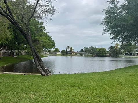 1761 96th Te Pembroke Pines FL 33024