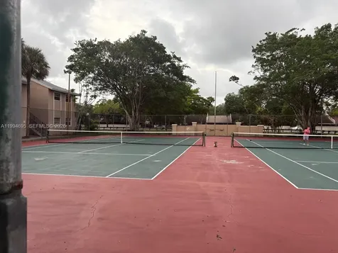 1761 96th Te Pembroke Pines FL 33024