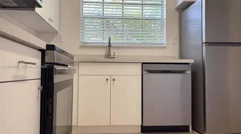 1761 96th Te Pembroke Pines FL 33024