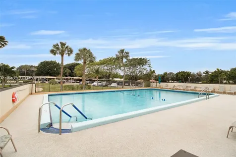 555 NW 4th Avenue Boca Raton FL 33432