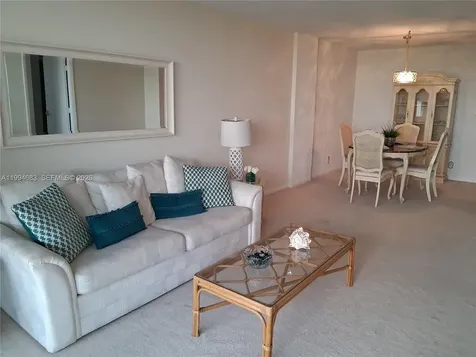 555 NW 4th Avenue Boca Raton FL 33432
