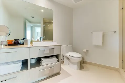 4111 S Ocean Drive Hollywood FL 33019