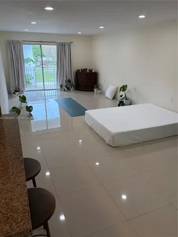 1631 NE 114th Street North Miami FL 33181