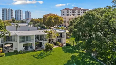 392 Golfview Road North Palm Beach FL 33408