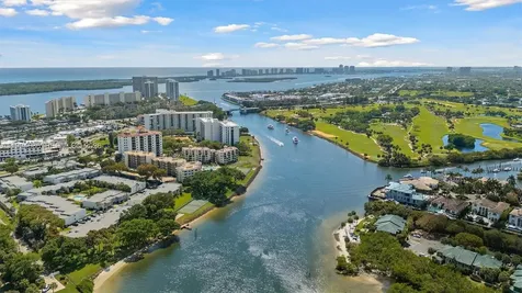 392 Golfview Road North Palm Beach FL 33408