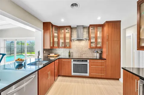 8541 SW 87th Court Miami FL 33173