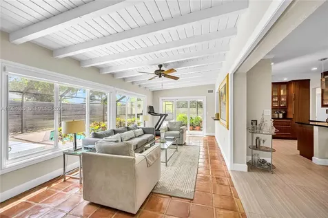 8541 SW 87th Court Miami FL 33173
