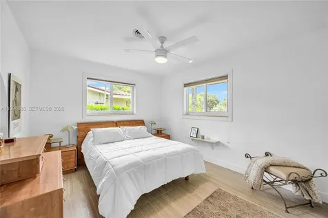 8541 SW 87th Court Miami FL 33173