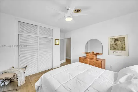 8541 SW 87th Court Miami FL 33173