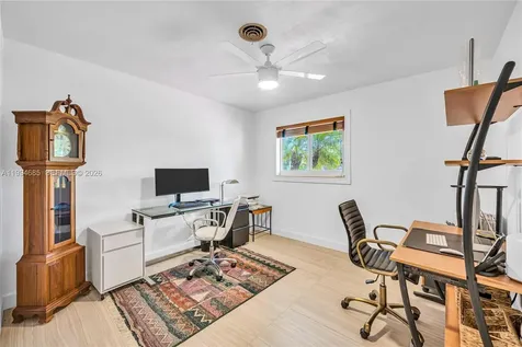 8541 SW 87th Court Miami FL 33173