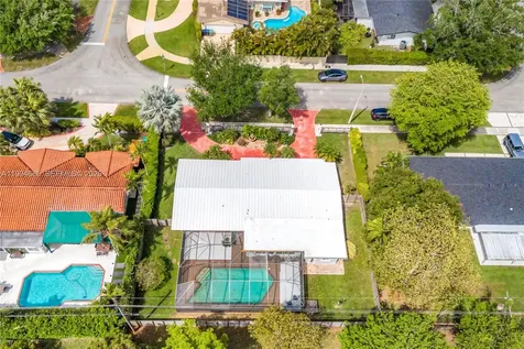 8541 SW 87th Court Miami FL 33173