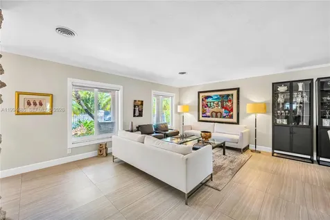 8541 SW 87th Court Miami FL 33173