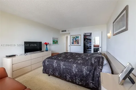 3180 S Ocean Drive Hallandale Beach FL 33009