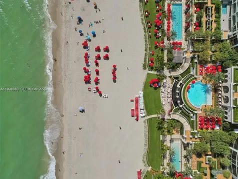 17901 Collins Sunny Isles Beach FL 33160