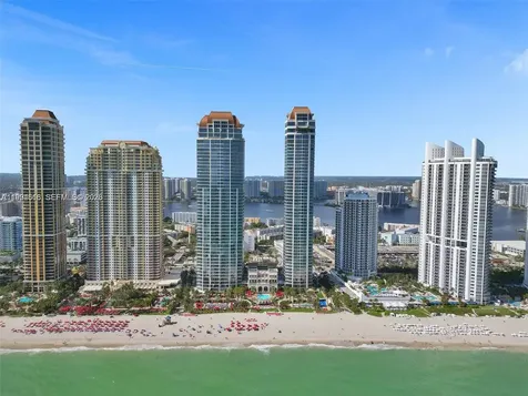 17901 Collins Sunny Isles Beach FL 33160
